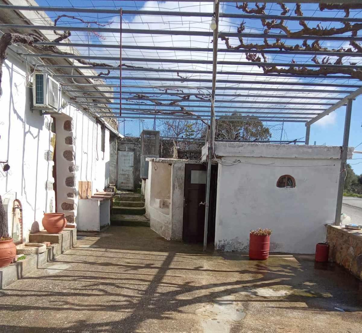 Sinoikismos Kambos House Fyntikakh - Skalaヴィラ エクステリア 写真